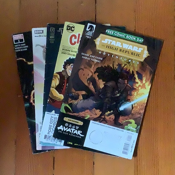 Five Comic Books - Picture 3 of 5